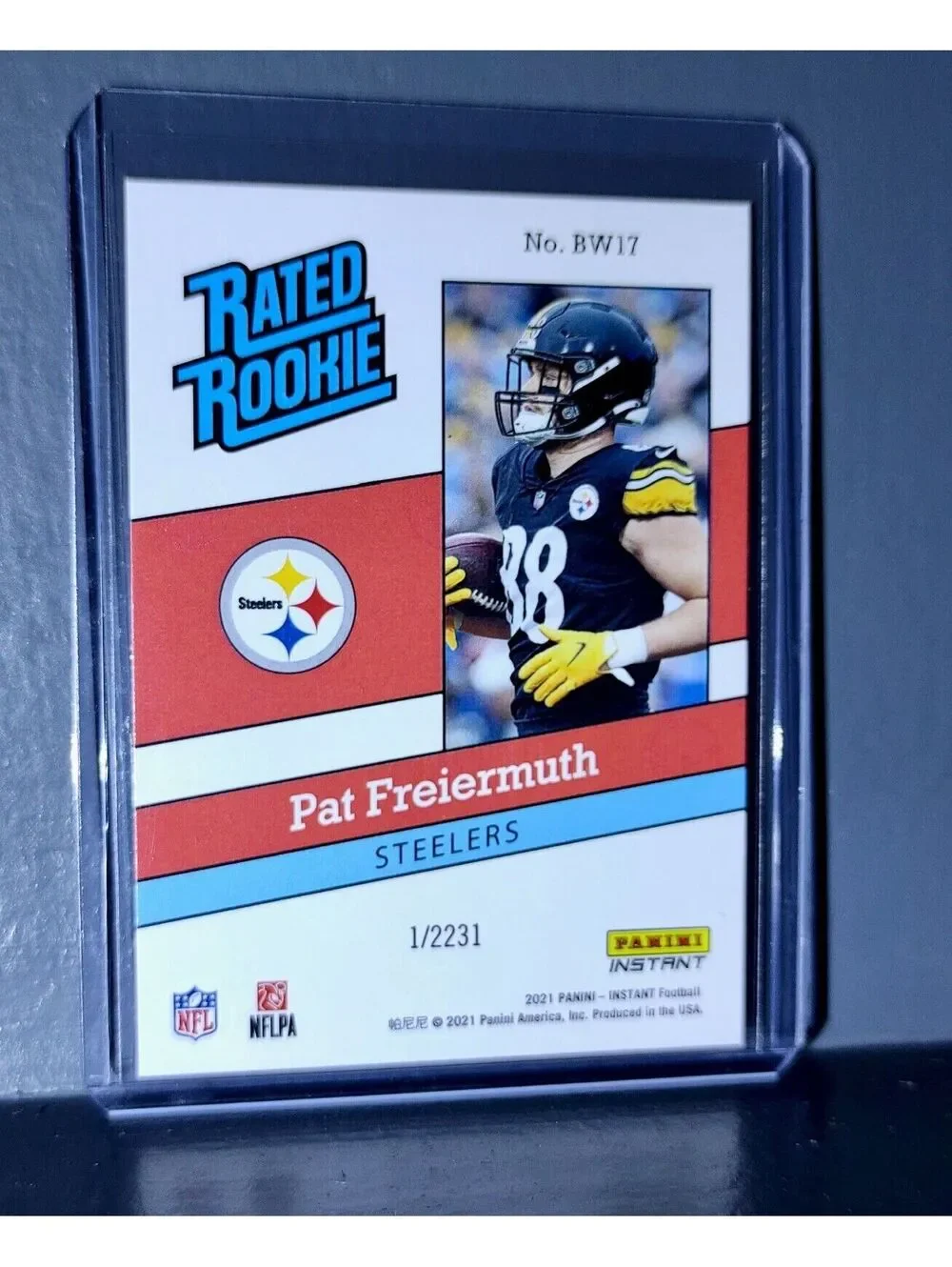 Pat Freiermuth 2021 Panini NFL Rated Rookie Retro #17 Rookie Card 1/2231